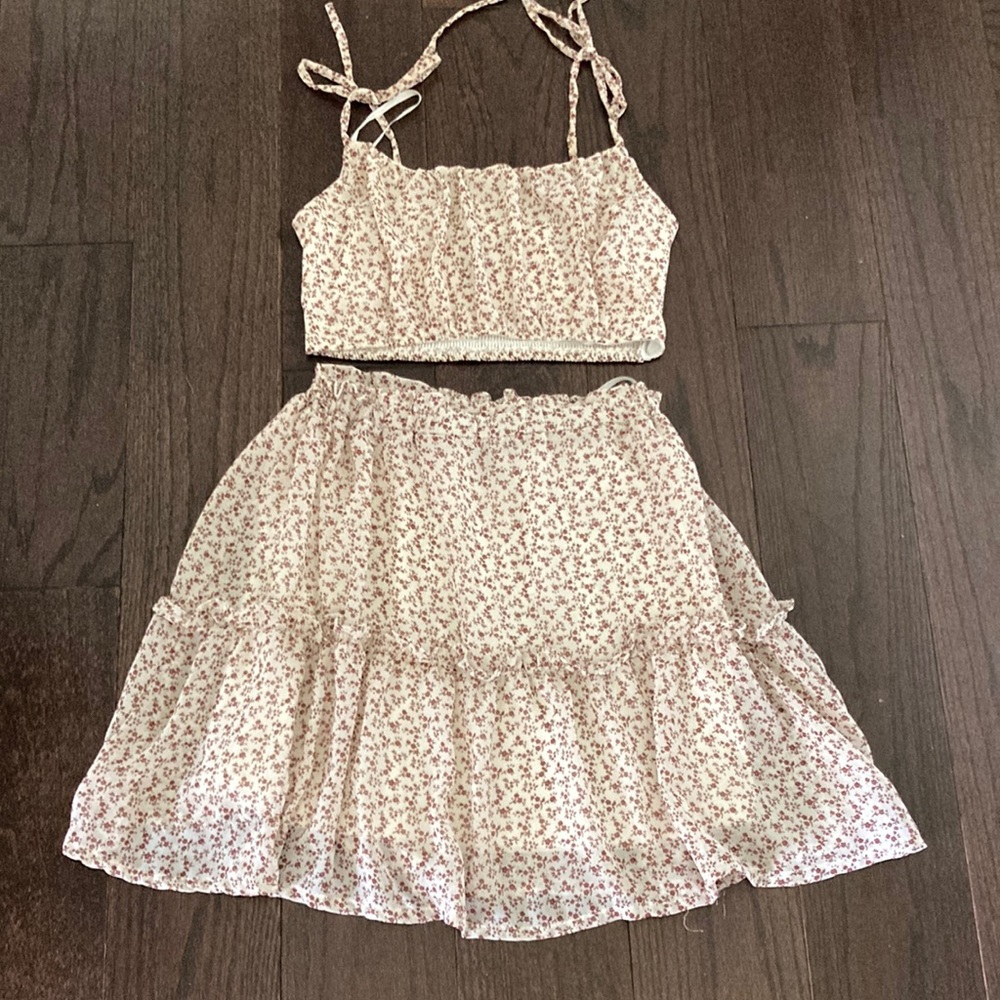 Skirt & top set